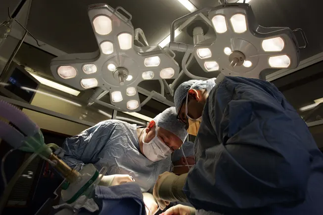 HHS moves to decertify organ procurement group over patient safety failures
