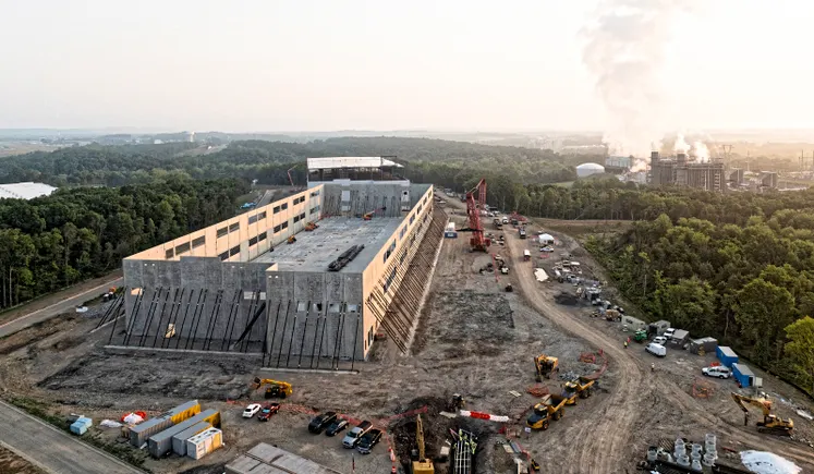 Construction planning climbs again on core sector momentum