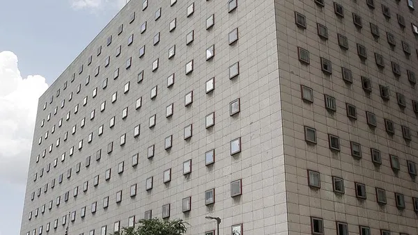 A 10-story building