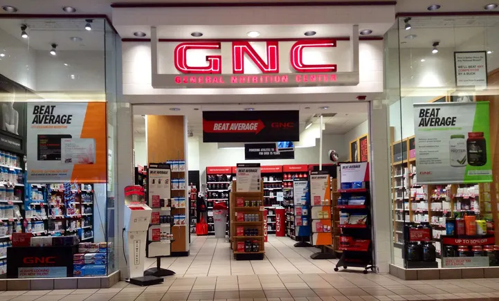 www.retaildive.com
