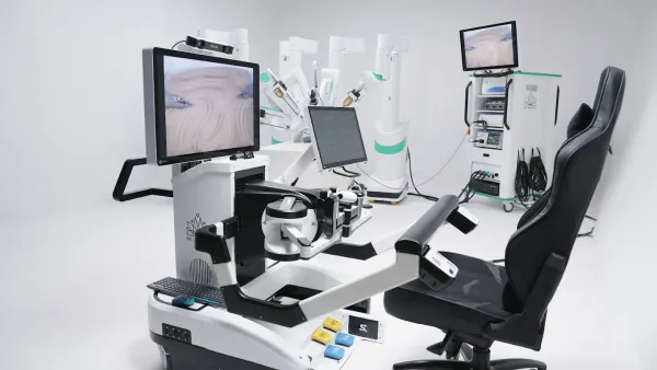 The SS Innovations SSi Mantra robotic system.