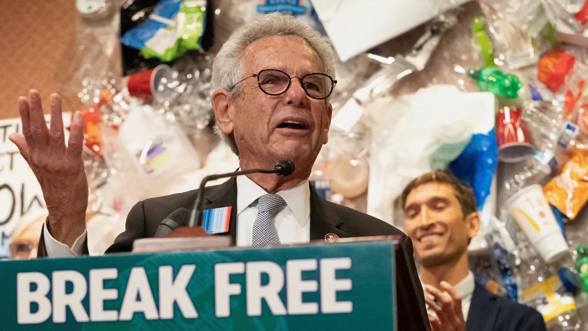 Rep. Alan Lowenthal debuts the Break Free From Plastic Pollution Act