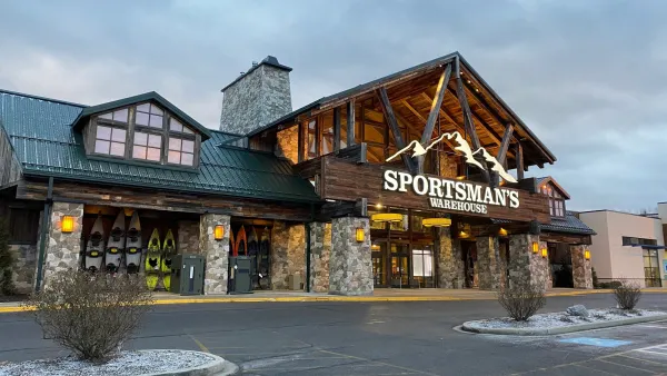 a Sportsman's Warehouse storefront