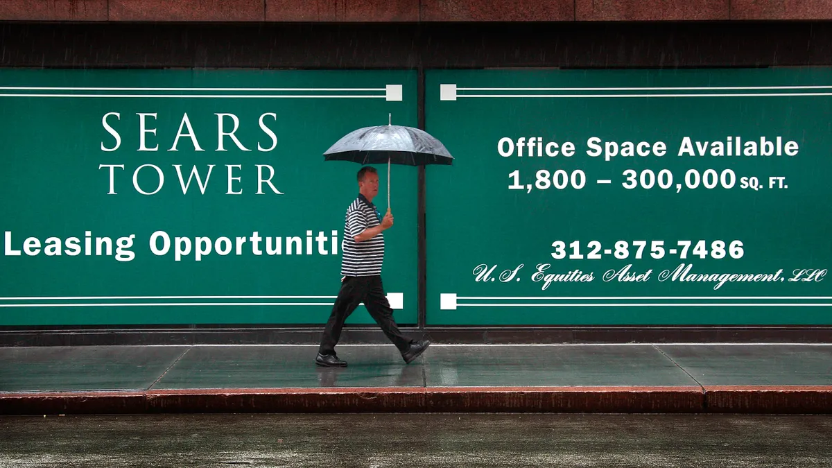 An office lease sign in Chicago.