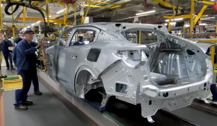 Stellantis pumps over $1B into Peugeot production in France