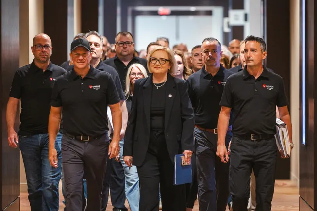 Ford and Canada’s Unifor reach tentative deal, setting up broader Detroit Three labor talks