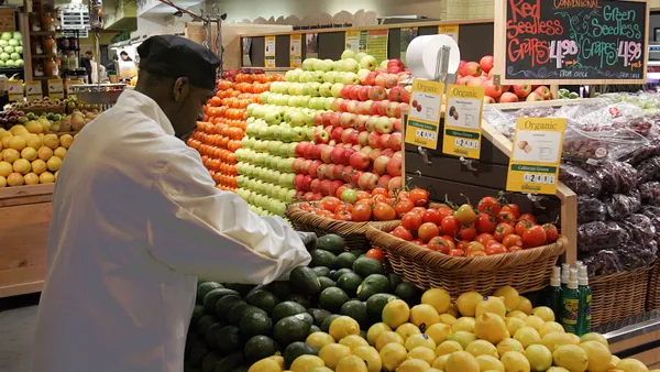 Grocery worker labor