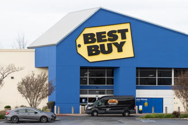 Best Buy, Uber Eats partner on same-day delivery, scheduled drop-offs