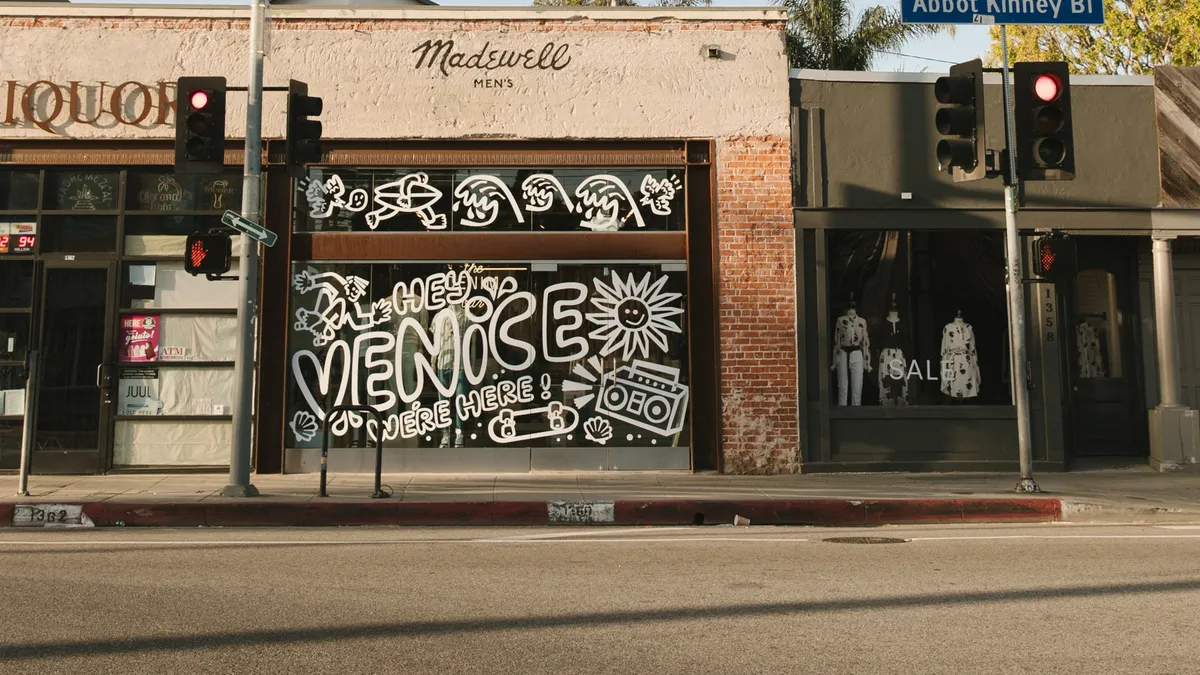 Madewell Men's storefront.