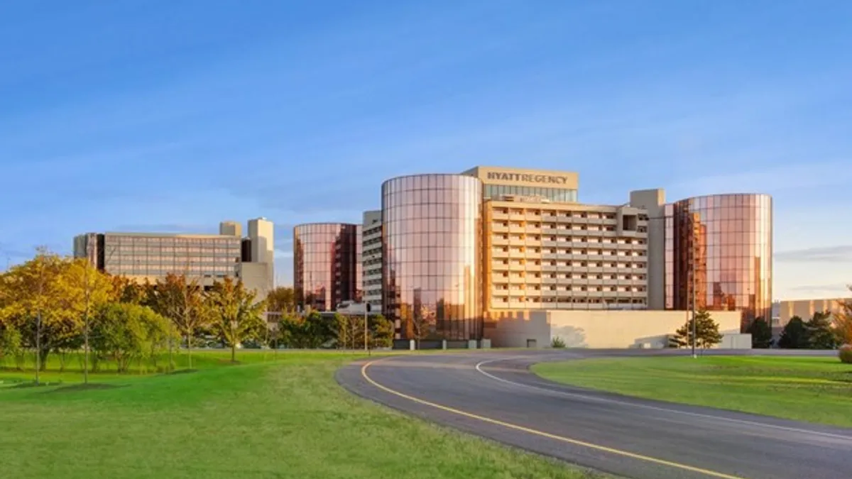 The exterior of the Hyatt Regency Chicago O'Hare.