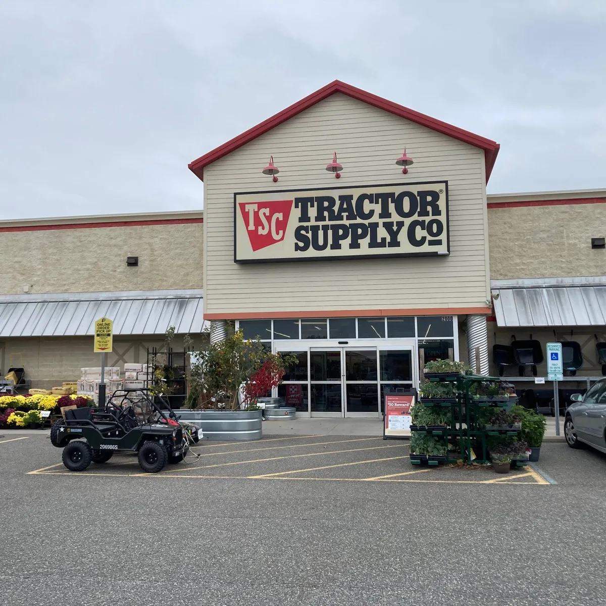 Tractor Supply taps AI to help scale last-mile delivery network